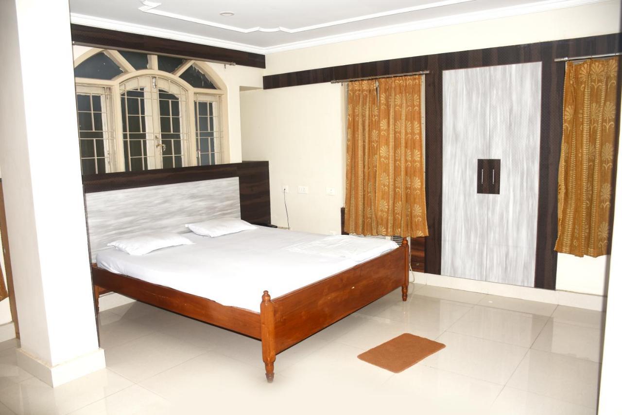 Hotel Trinath Nayagarh Dış mekan fotoğraf